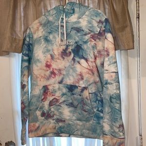 Woman’s small Hollister sweatshirt